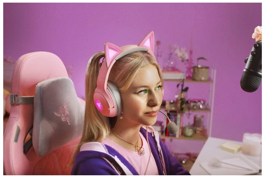 Razer Kraken Kitty V2 žaidimų ausinės, su laidu, mikrofonu, Rožinės spalvos