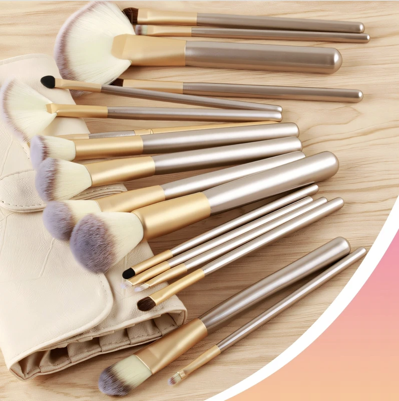 18x Profesionalių makiažo šepetėlių rinkinys BeautyPro, 18 vnt.