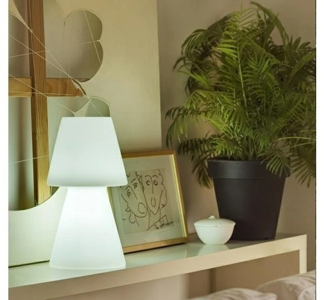 0,5W LED įkraunamas šviestuvas LOLA 45, baltas, 6000K/RGB, IP54, su USB jungtimi, dimeriuojamas