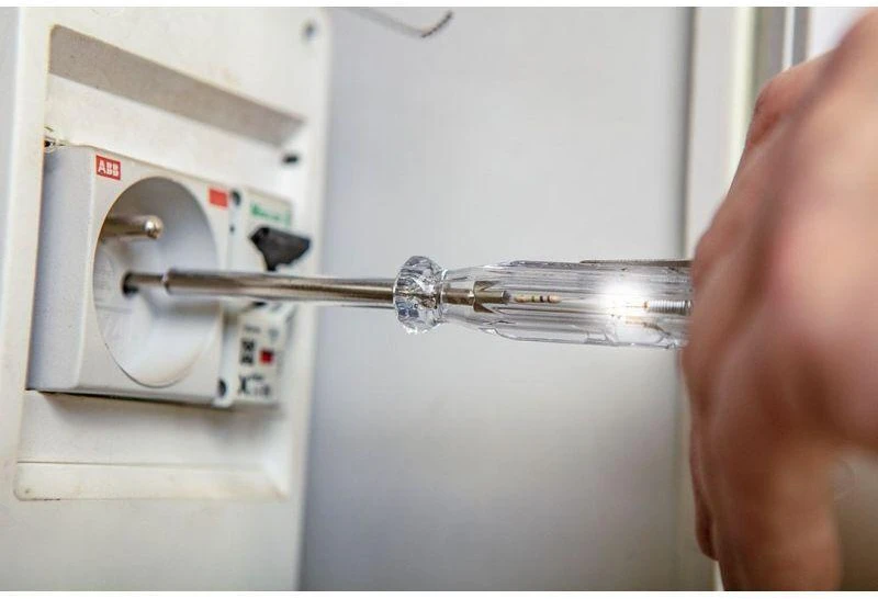 Neo Tools Rinkinys 1000 V replių ir atsuktuvų rinkinys, 7 vnt.