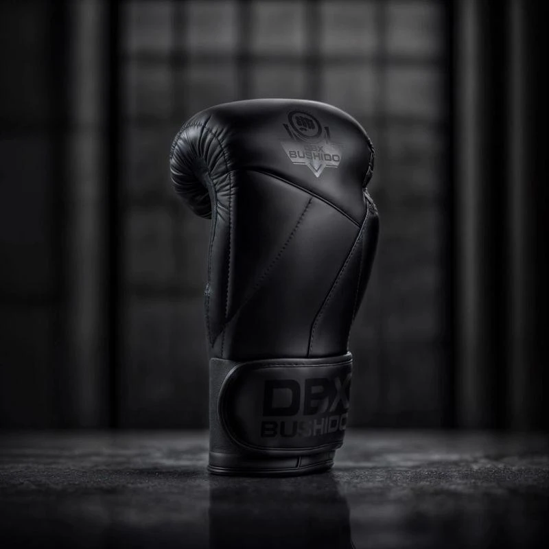 10oz Bokso Pirštinės - Hammer Juodas - Valor Series