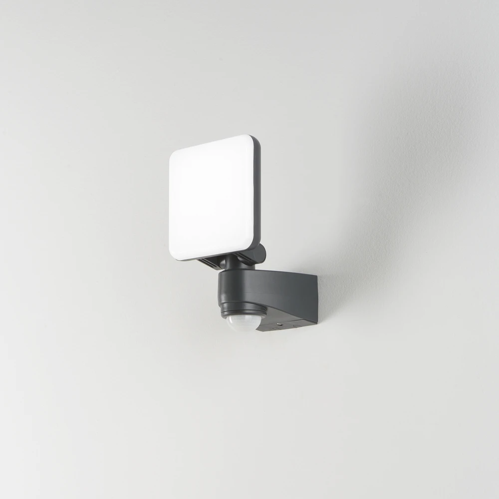 10W LED prožektorius su judesio davikliu SAT, antracito sp., 4000K, IP54
