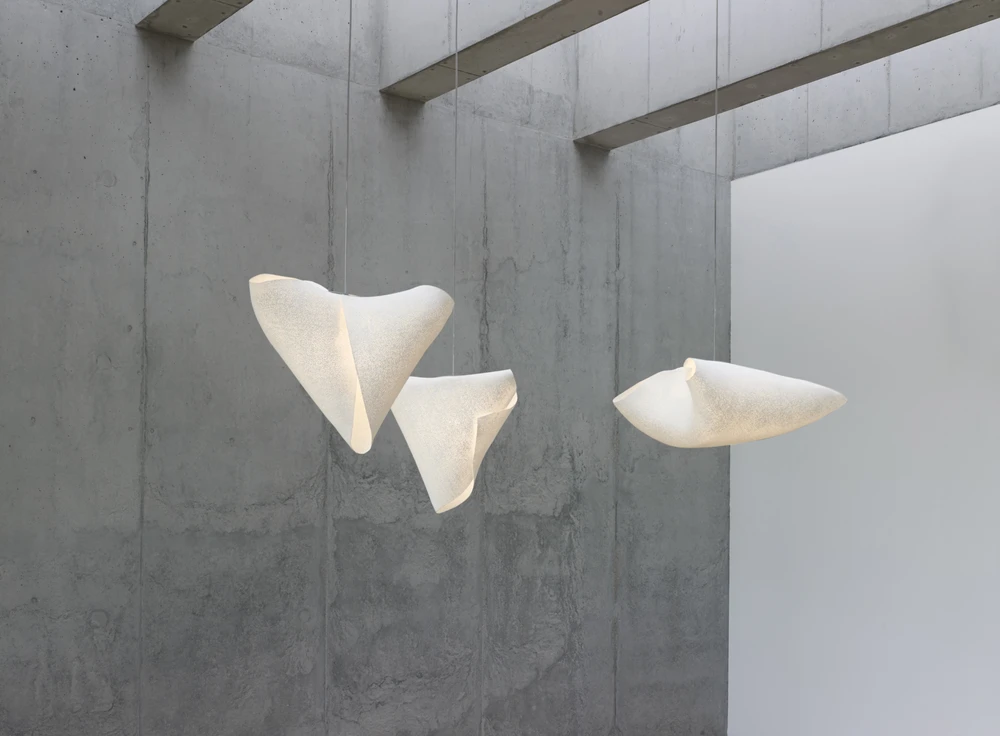 17W LED pakabinamas šviestuvas BALLET ELANCE, baltas, 2700K, dimeriuojamas