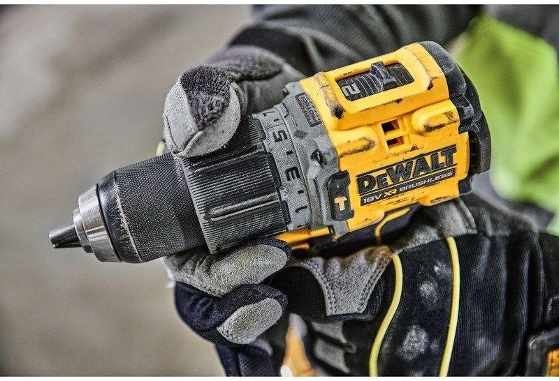 18V BL DCD805NT DEWALT Akumuliatorinis suktuvas-gręžtuvas