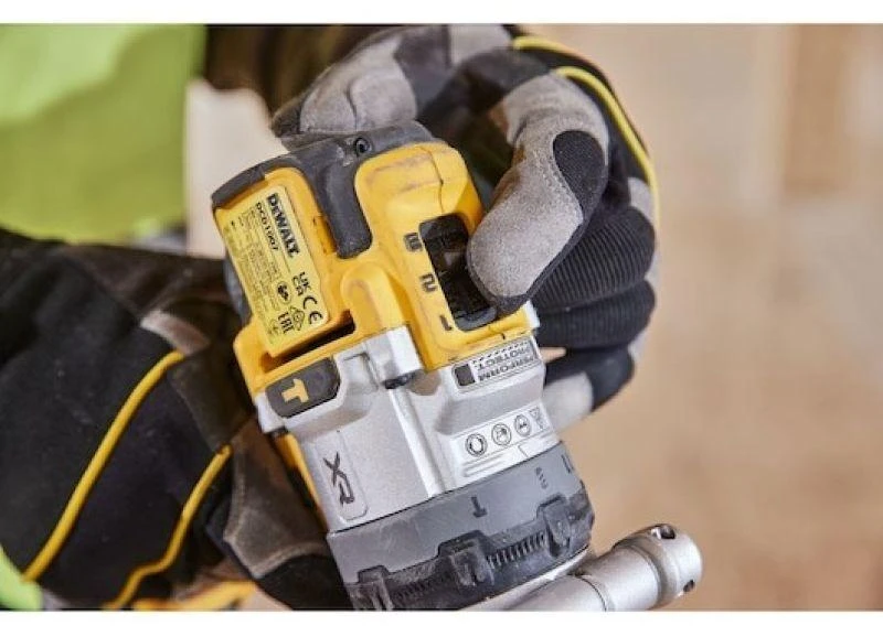 Smūginis suktuvas-gręžtuvas DeWalt DCD1007NT-XJ; 18 V (be akumuliatoriaus ir pakrovėjo)