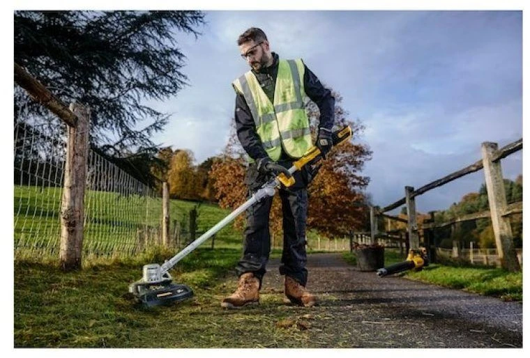 Žoliapjovė - trimeris DeWalt DCMST561N-XJ; 18 V (be akumuliatoriaus ir pakrovėjo)