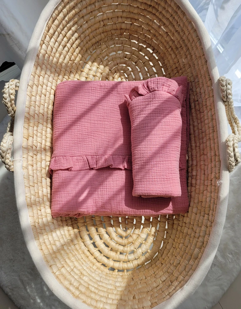 2 dalių muslino kūdikio patalynės komplektas su raukinuku My Sweet Baby retro pink