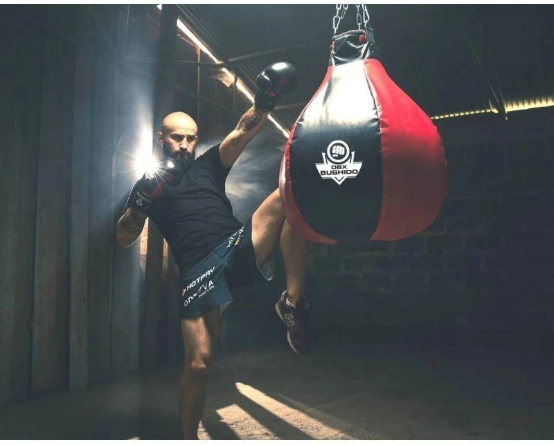 BUSHIDO 25 KG - XXL Bokso kriaušė - SK25 Kabinamas maišas