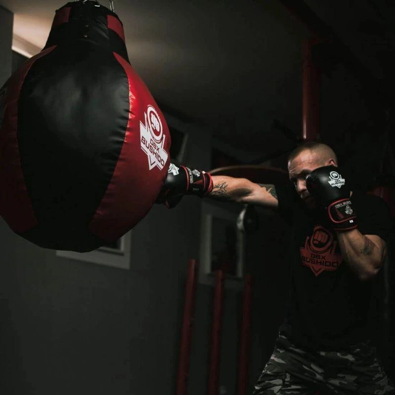BUSHIDO 25 KG - XXL Bokso kriaušė - SK25 Kabinamas maišas