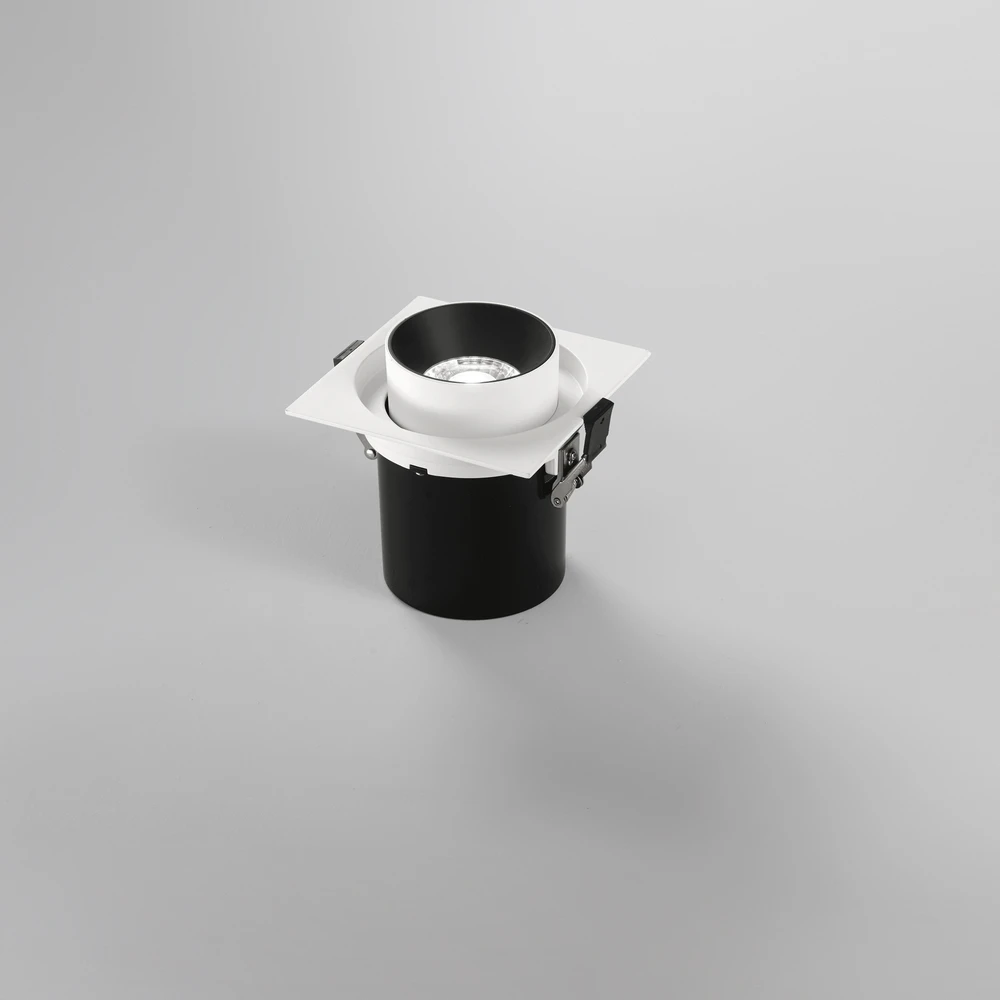 26,5W LED įleidžiamas šviestuvas OUTSIDER, baltos/juodos sp., CCT