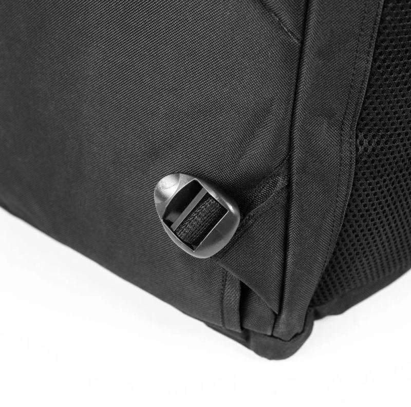 BUSHIDO 3-in-1 sportinė rankinė su kuprinės funkcija DBX-SB-23