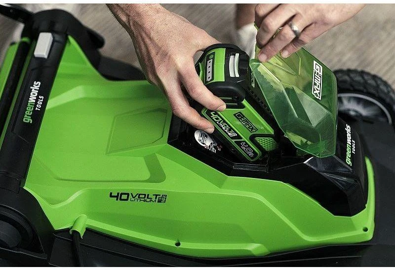 Greenworks G40LM41K4 žoliapjovė  41cm 40V (su 4Ah akumuliatoriumi ir krovikliu)