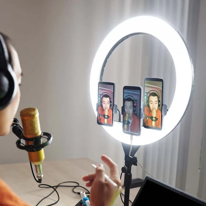 V-tac 55W LED šviečiantis žiedas, juodas, 3200K-5800K, su 3 telefonų laikikliais ir nuotolinio valdymo funkcija