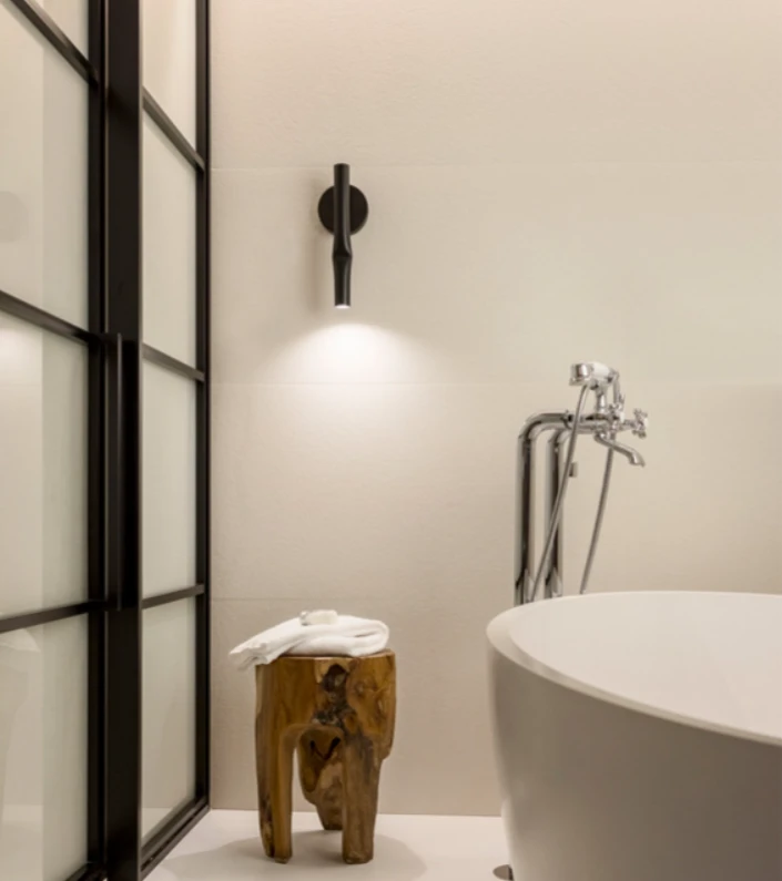 6,2W LED sieninis šviestuvas FLOW, juodas, 2700K