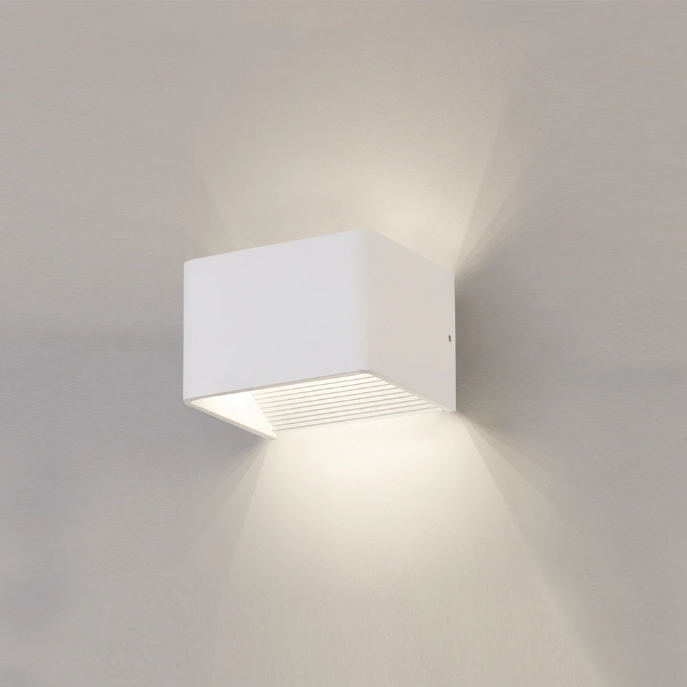 8,5W LED sieninis šviestuvas ICON, baltas, 2700/3000/4000K, dimeriuojamas, A3089172BDP