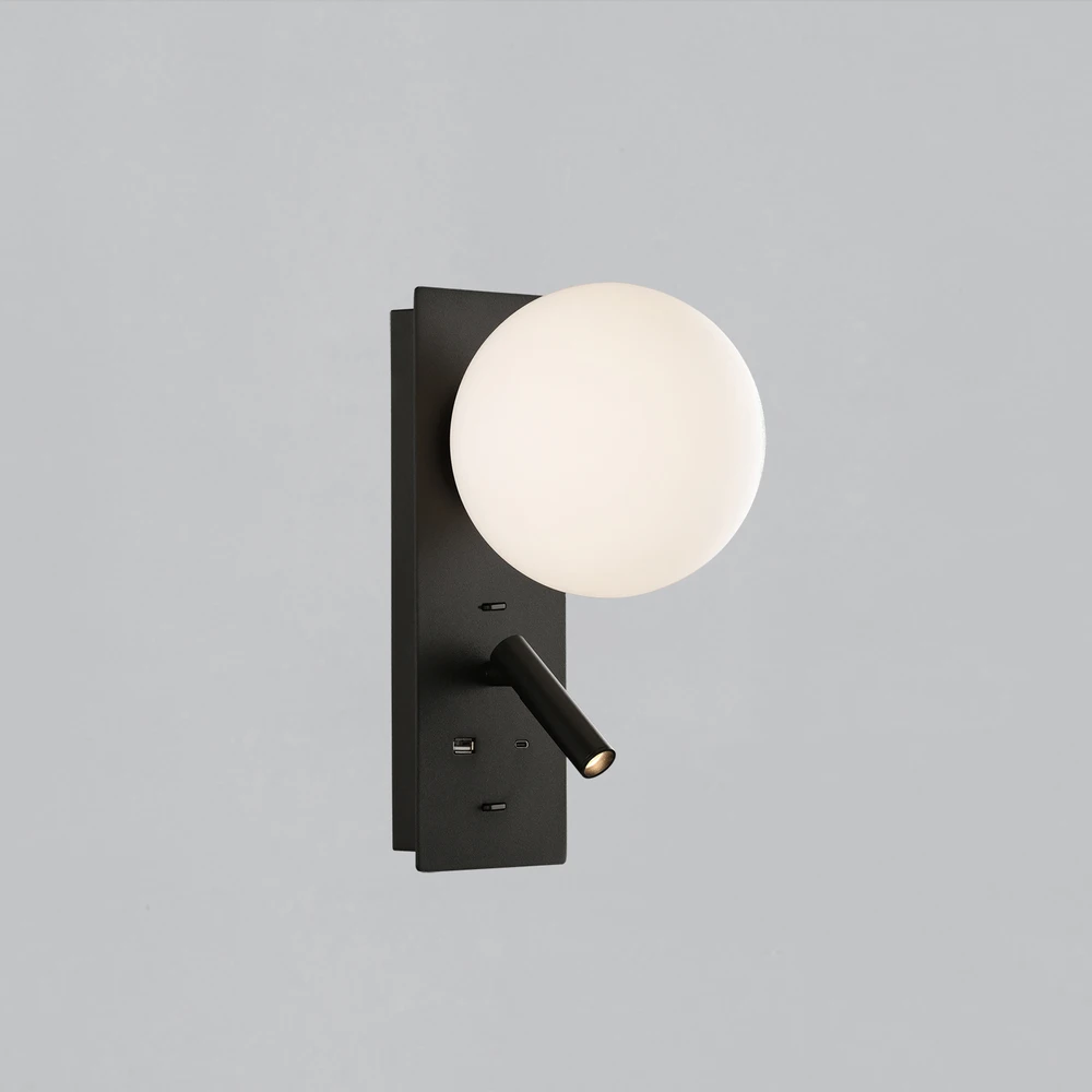 8W + 3W LED sieninis šviestuvas KIN, juodos/baltos sp., 2700K, su USB ir USB C jungtimis, A8169291N