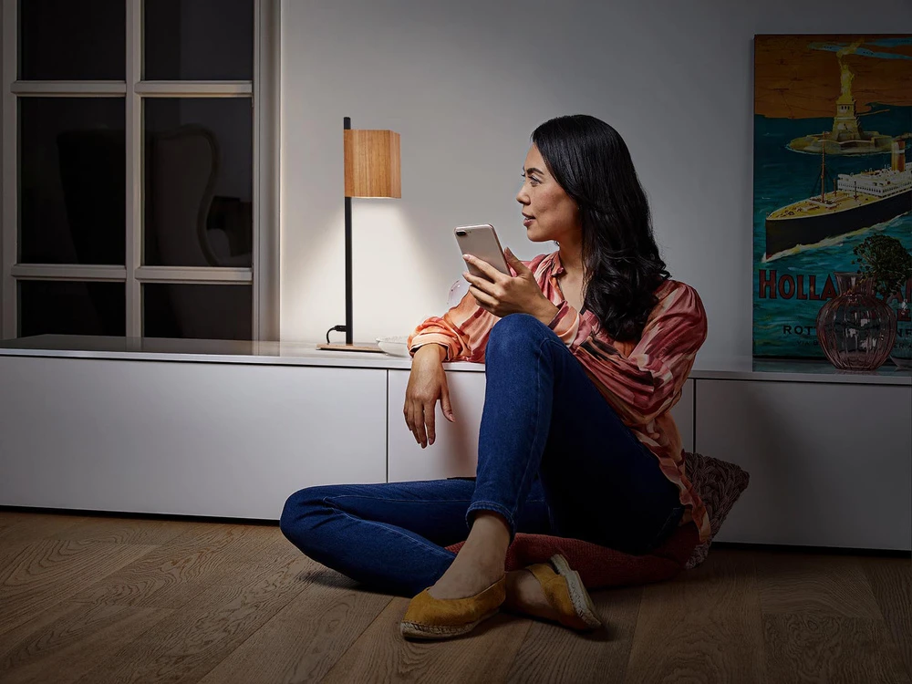 8W LED stalo šviestuvas SMART+, medienos/juodos sp., 3000–6500K, dimeriuojamas