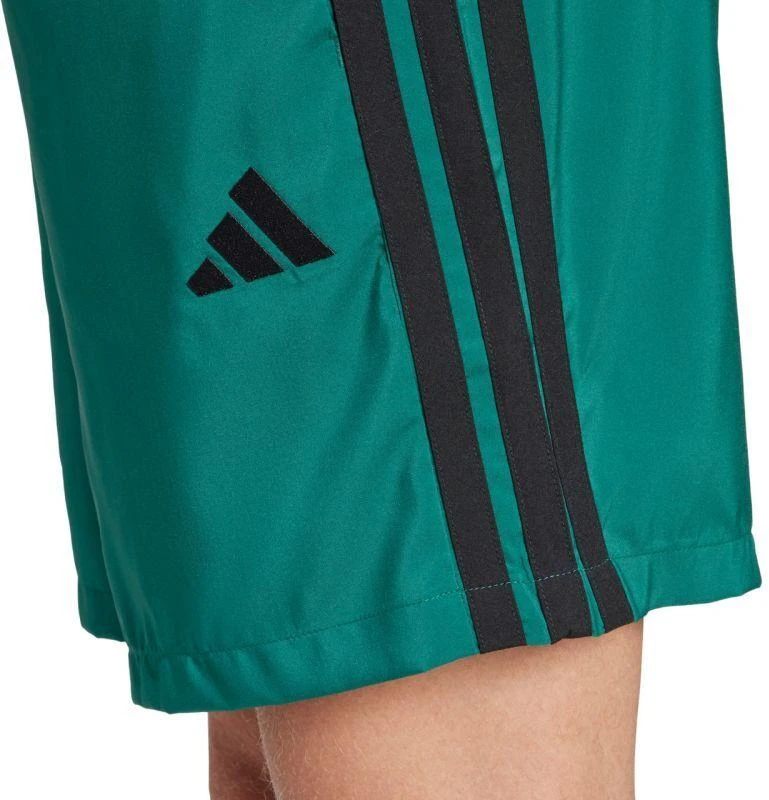 adidas Essentials 3-Stripes Chelsea šortai M JW1910