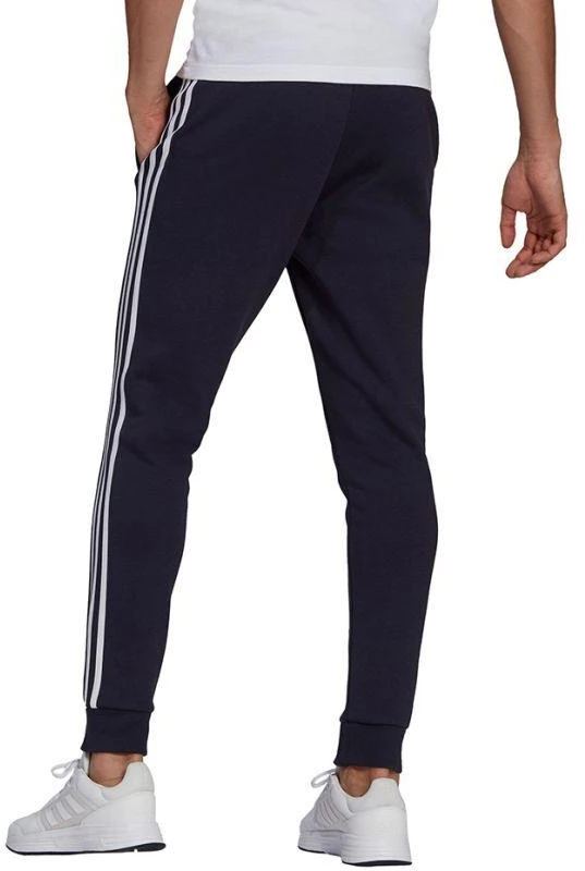 Adidas Essentials Flisinės kelnės su 3 juostomis ir siaurėjančiais galais M GK8823