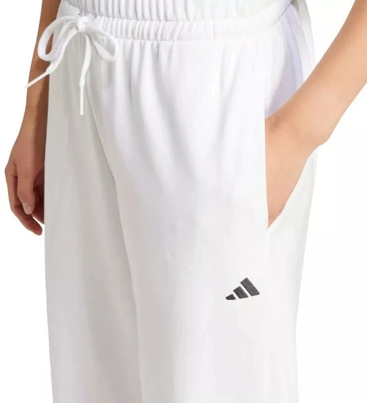 adidas Essentials kelnės su mažu logotipu, su kišenėmis, JD9923