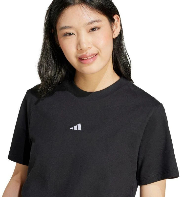adidas Essentials marškinėliai su mažu logotipu iš medvilnės, moteriški, JC5943