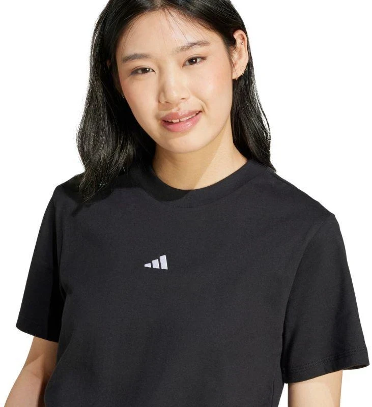 adidas Essentials marškinėliai su mažu logotipu iš medvilnės, moteriški, JC5943