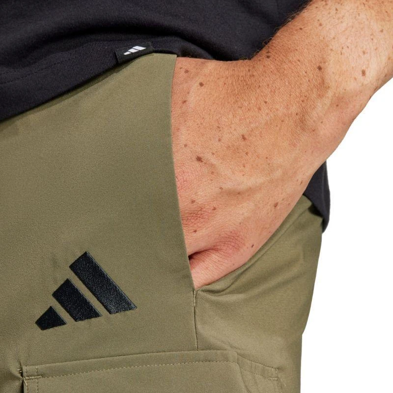 adidas Essentials Small Logo Cargo Chelsea šortai M JD1827