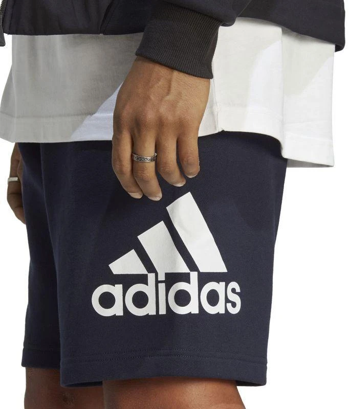 Adidas Essentials Šortai su dideliu logotipu iš prancūziško frotė audinio M IC9402