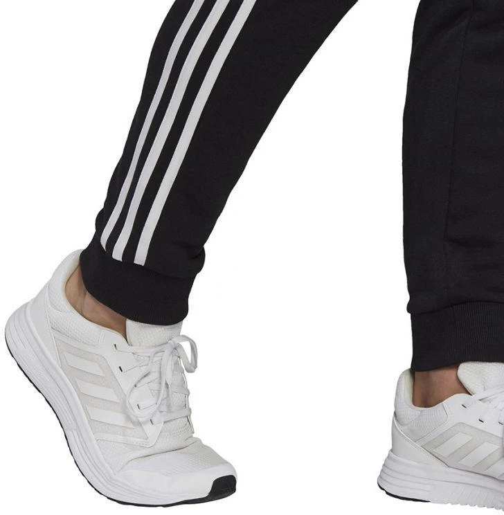 adidas Essentials Tapered Cuff 3 Stripes M GK8831 kelnės
