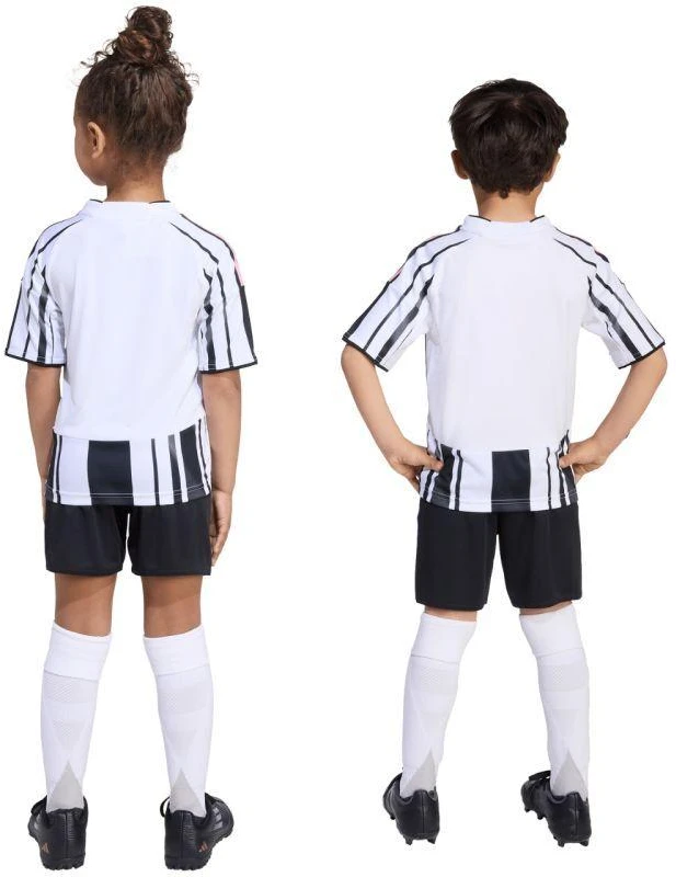 adidas Juventus 25/26 Vaikų namų komplektas, balta ir juoda, JN5220