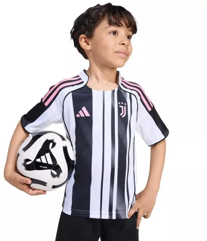 adidas Juventus 25/26 Vaikų namų komplektas, balta ir juoda, JN5220