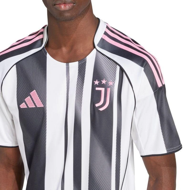 „adidas Juventus Turino namų marškiniai M JJ4320“