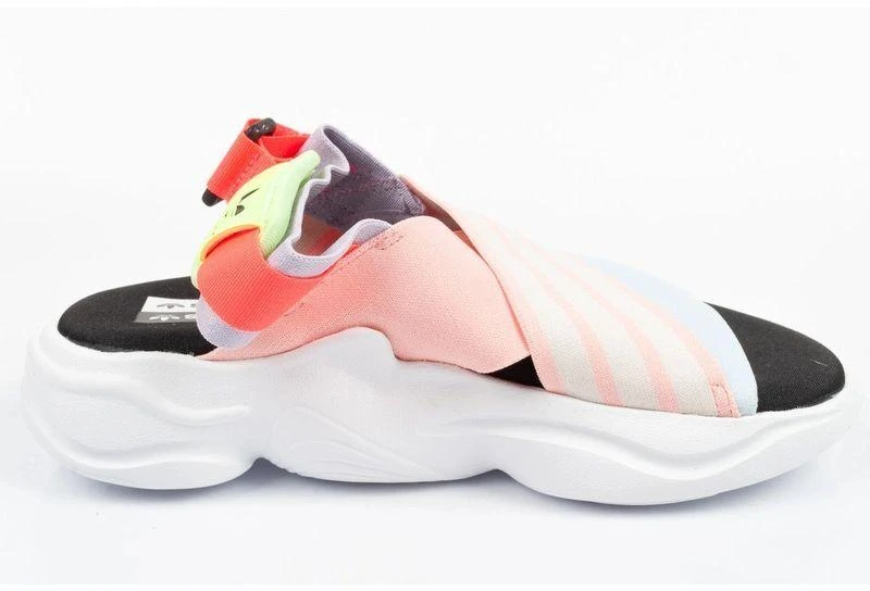 Adidas Magmur basutės moterims FV1214
