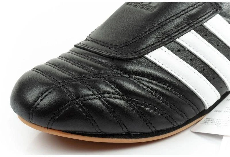 Adidas Moteriški Taekwondo sportiniai bateliai, juodi odiniai, įsispiriami