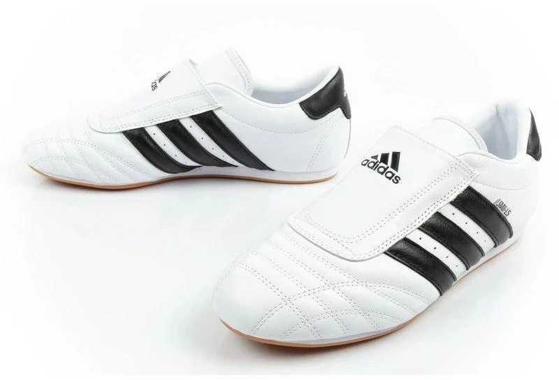 Adidas moteriški Taekwondo sportiniai bateliai, balti, odiniai, įsispiriami