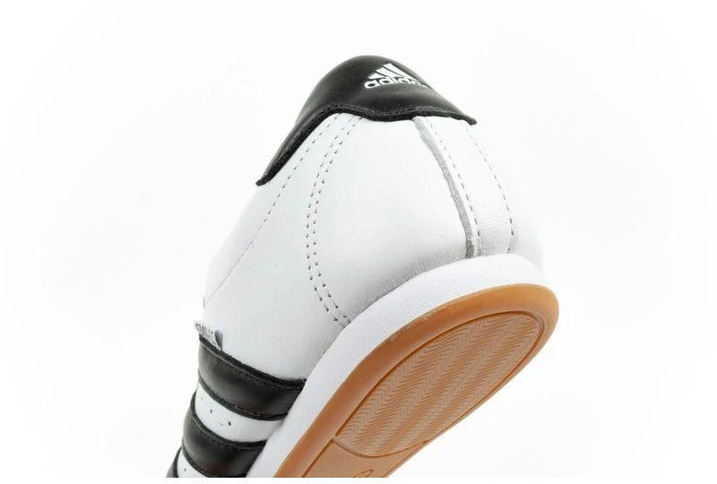 Adidas moteriški Taekwondo sportiniai bateliai, balti, odiniai, įsispiriami