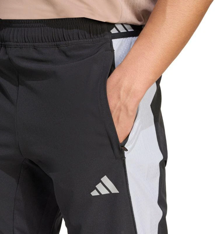 adidas Tech Apparel vyriškos kelnės, juodos spalvos, JY3550