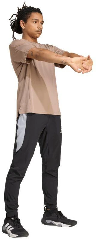 adidas Tech Apparel vyriškos kelnės, juodos spalvos, JY3550