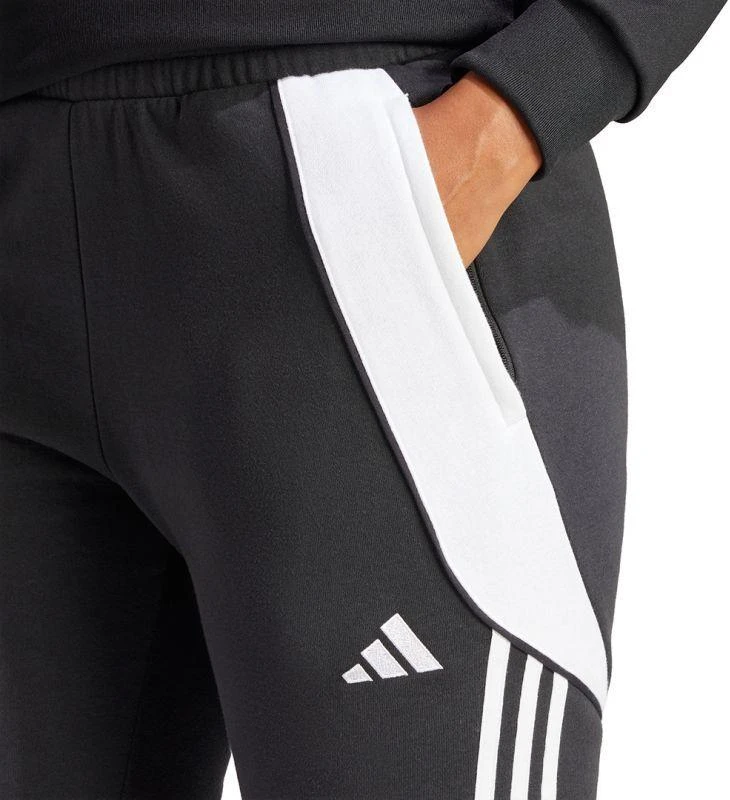 adidas Tiro 24 prakaitui atsparų kelnių komplektas W IJ7657