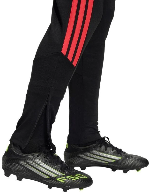 adidas Tiro 26 League vaikiškos kelnės juodos ir raudonos JY9677