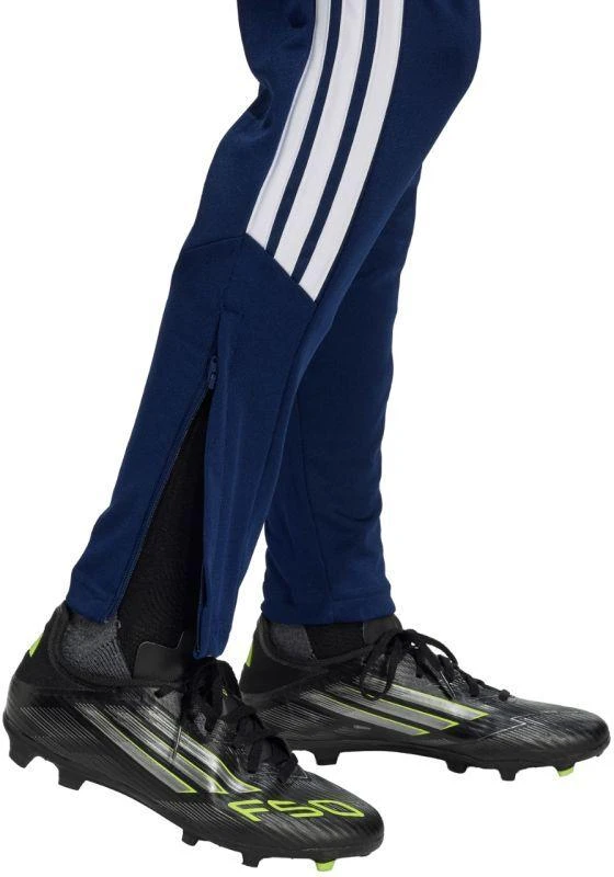 adidas Tiro 26 Lygos treniruočių siauro kirpimo tamsiai mėlynos vaikiškos kelnės JY7118