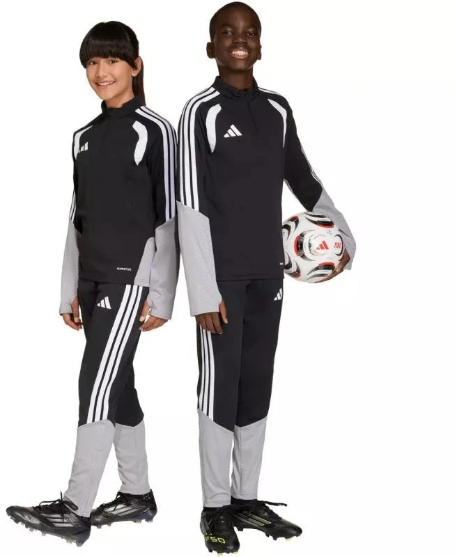 adidas Tiro 26 Varžybų ir treniruočių vaikiškos kelnės juodos KA5134