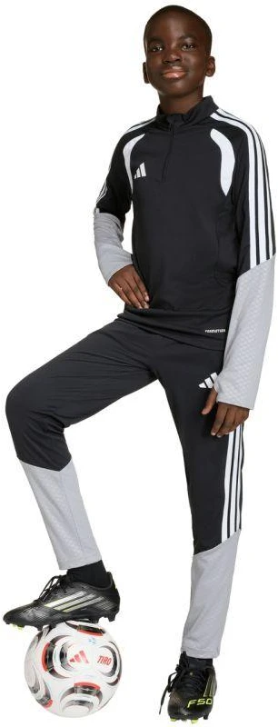 adidas Tiro 26 Varžybų ir treniruočių vaikiškos kelnės juodos KA5134