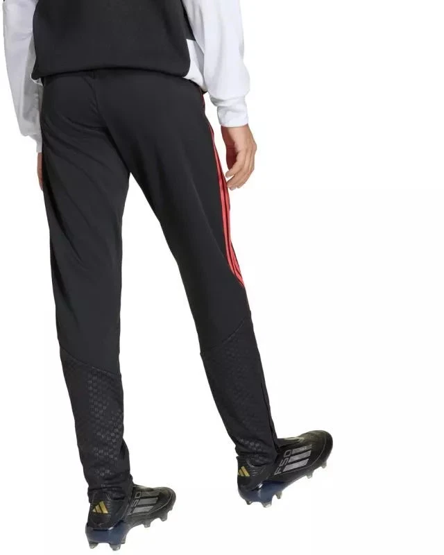 adidas Tiro 26 varžybų treniruočių vaikiškos kelnės juodos ir raudonos KA5136