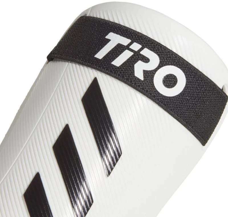 Adidas Tiro SG Trn M GJ7758 blauzdų apsaugos