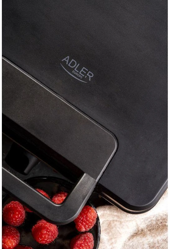 Adler | Vaflinė | AD 3049 | 1200 W | Number of pastry 4 | Belgium | Juodas