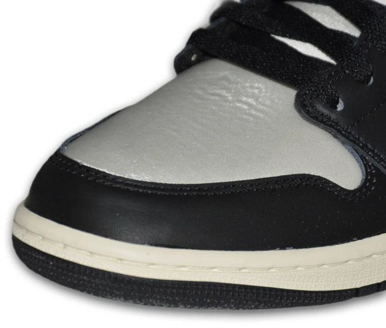 Air Jordan 1 Low SE juodi sportiniai bateliai - FB9893-101