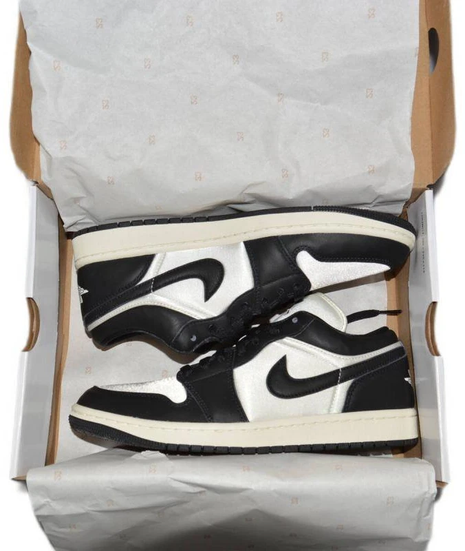 Air Jordan 1 Low SE juodi sportiniai bateliai - FB9893-101