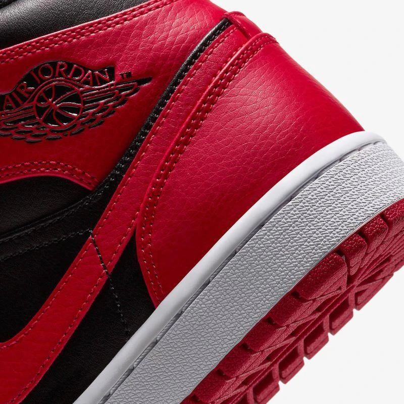 Air Jordan 1 Mid Banned Krepšinio bateliai - 554724-074