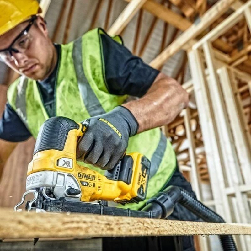 Akumuliatorinis siaurapjūklis DeWalt DCS334N-XJ